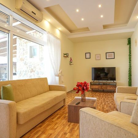 Apartamento Katerinas Garden Kámpos Exterior foto